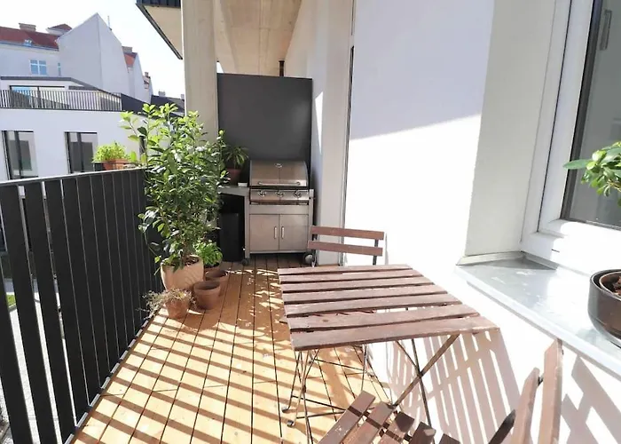 Smart Apt Mit Balkon Am Augarten Park Naehe Zentrum